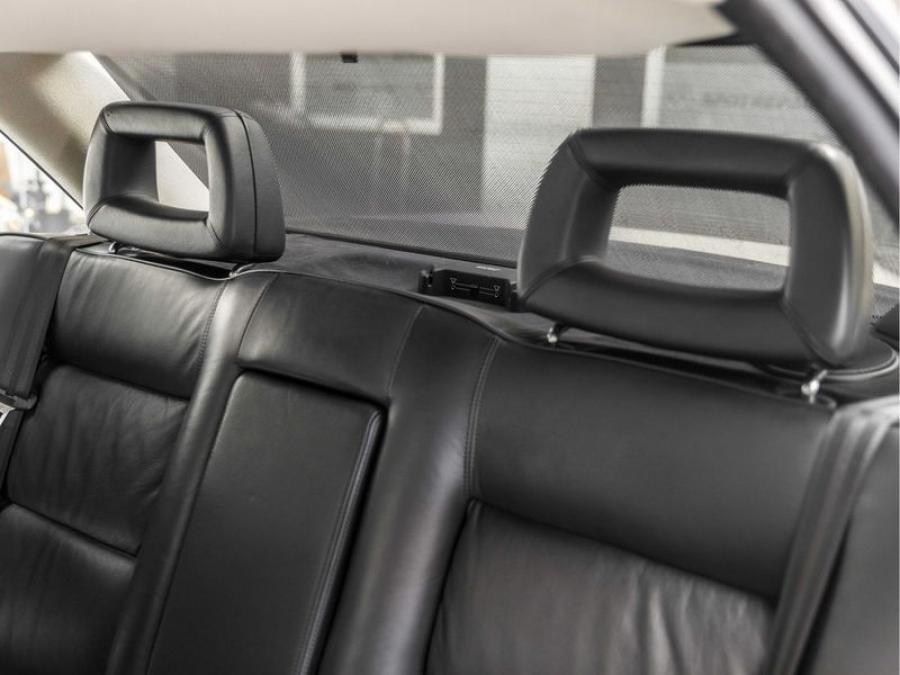 Детали интерьера Audi V8 1990 года  (EU) (фото 79 из 84)